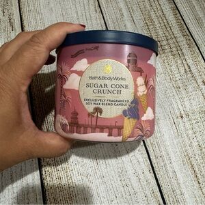 NWT Bath & Body Works Pink and Blue Sugar Cone Crunch Candle 3 Wick BBW
